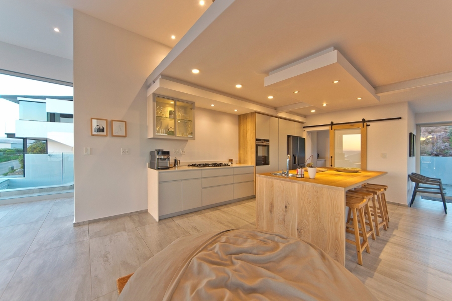5 Bedroom Property for Sale in The Heads Western Cape
